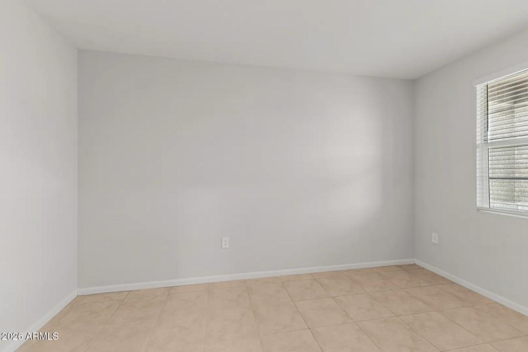 Real Estate Picture 6