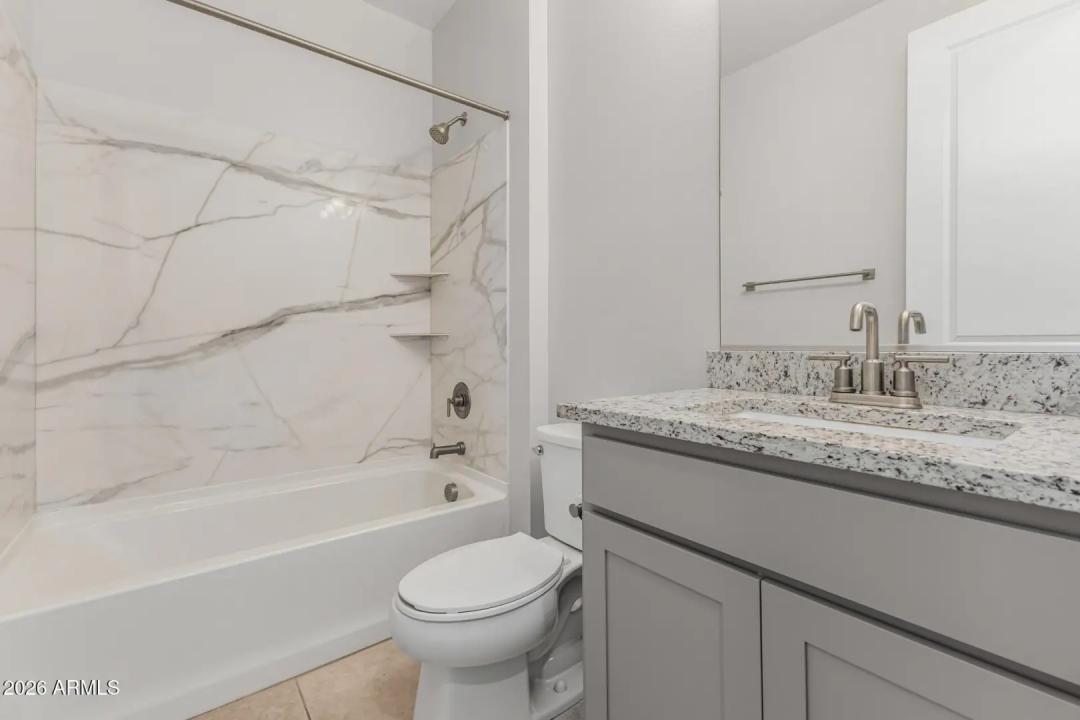 Real Estate Picture 32