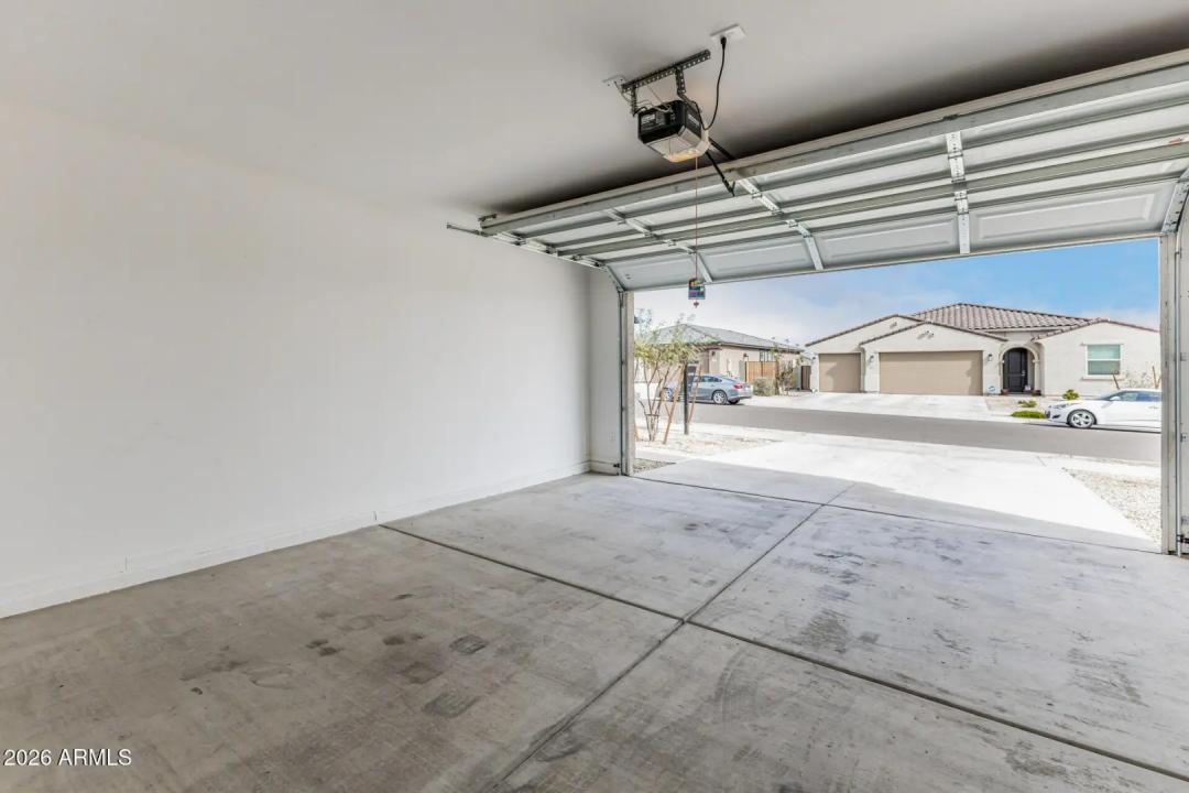 Real Estate Picture 35