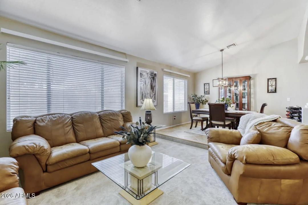 Real Estate Picture 8