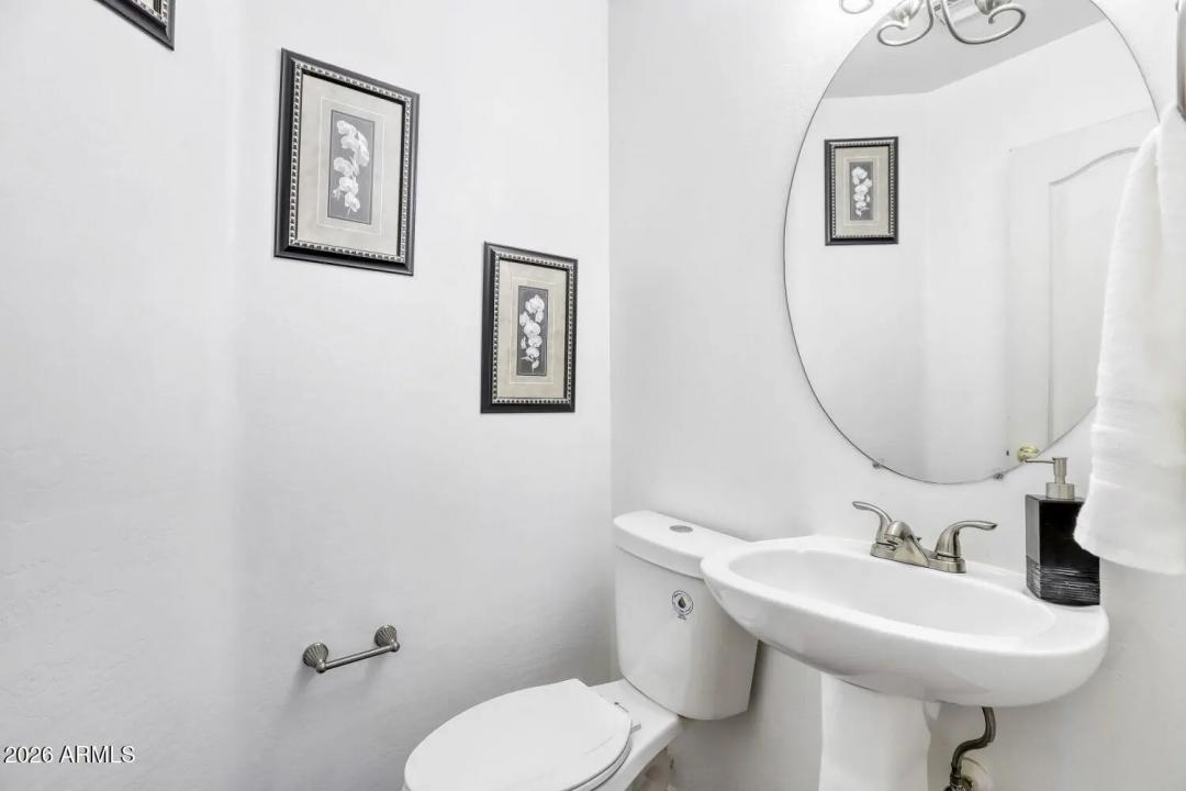 Real Estate Picture 18