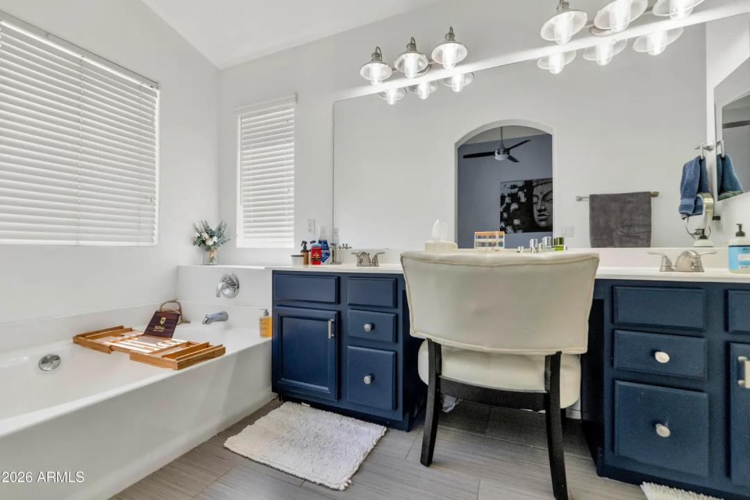 Real Estate Picture 13