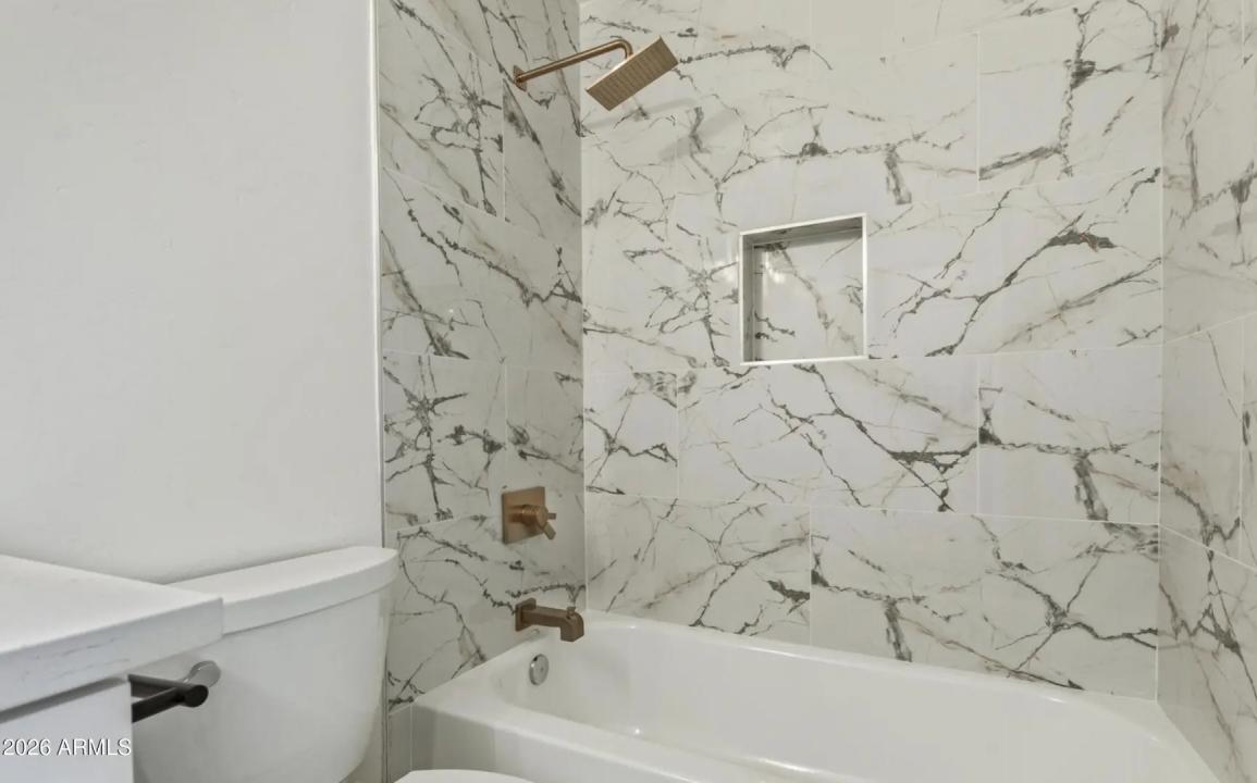 Real Estate Picture 13