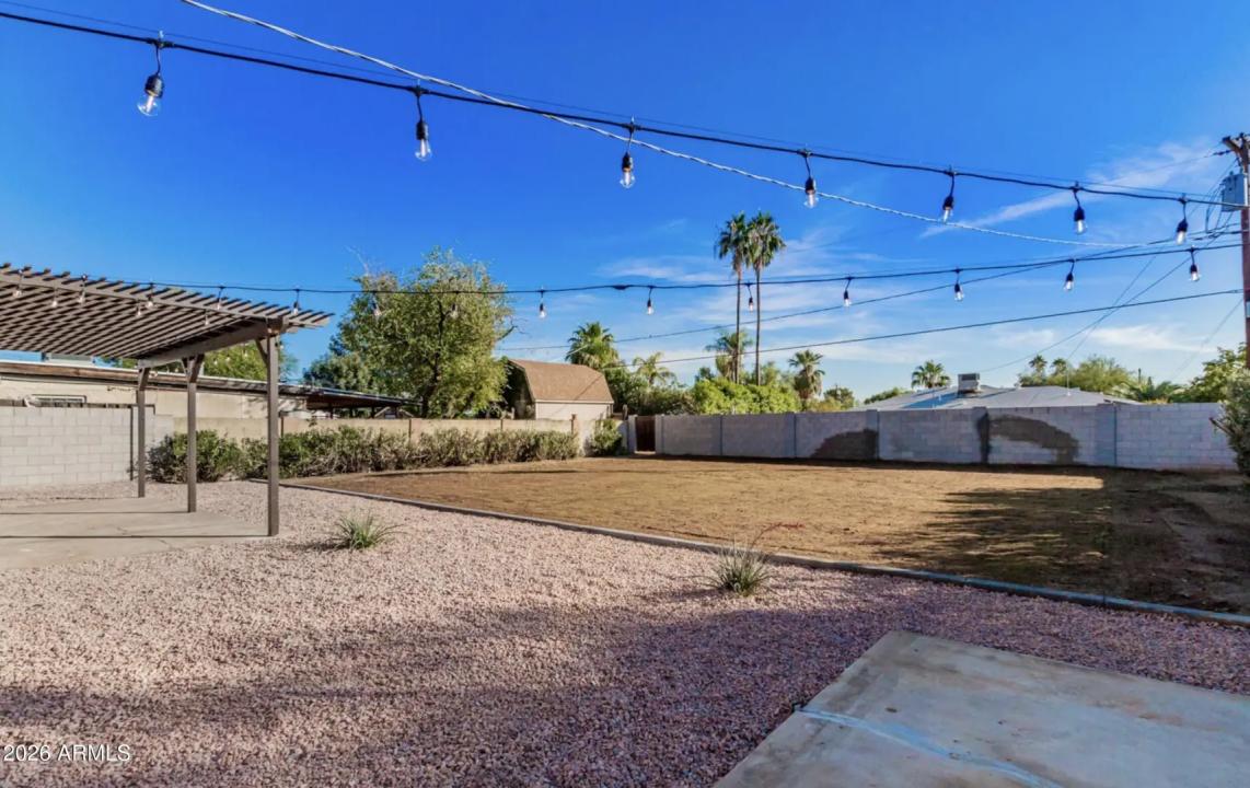 Real Estate Picture 23