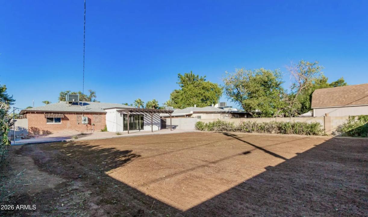 Real Estate Picture 22