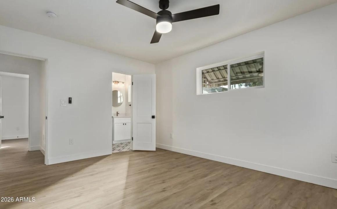 Real Estate Picture 19