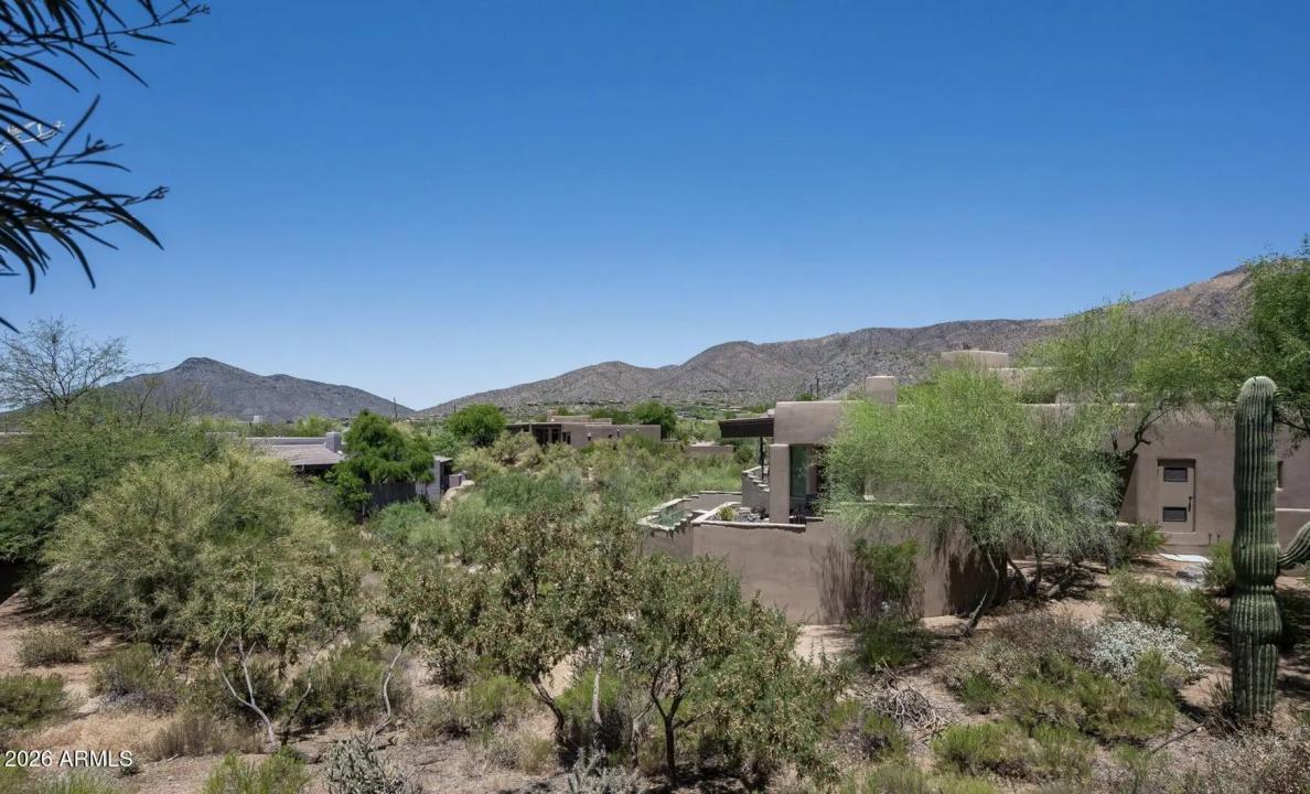 Real Estate Picture 22