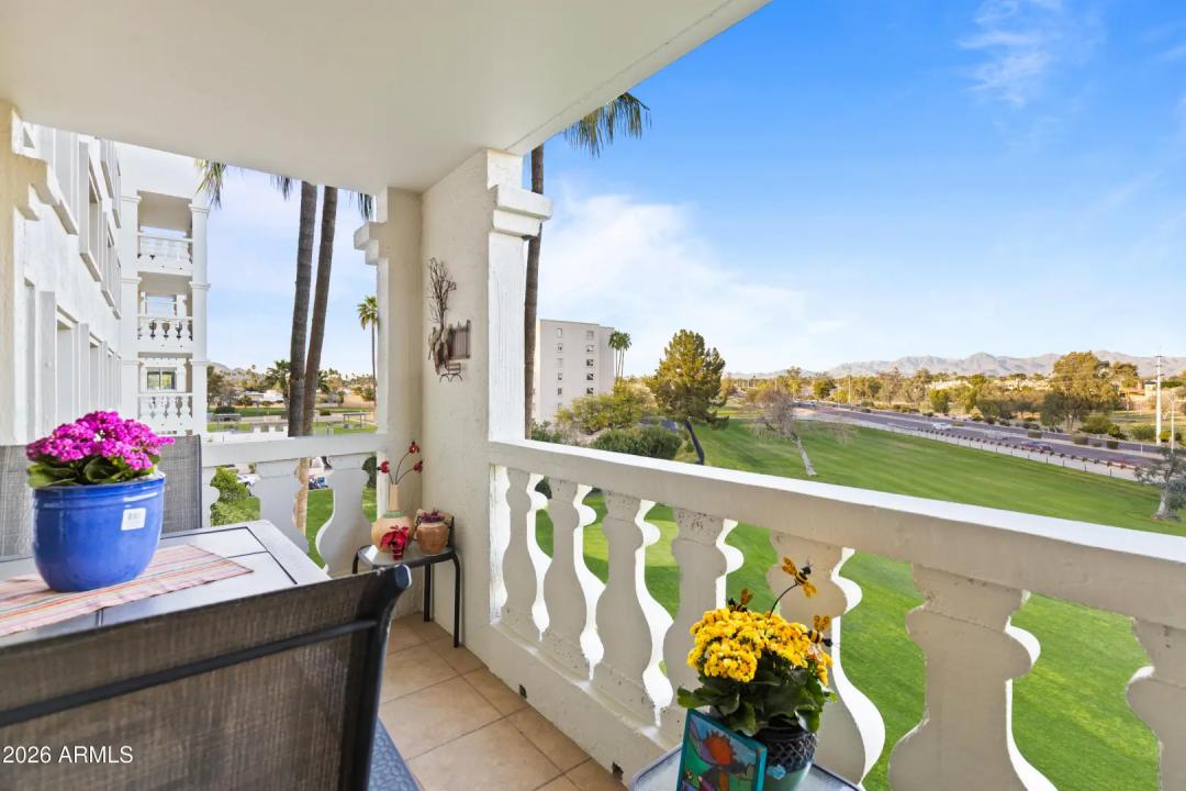 Real Estate Picture 9