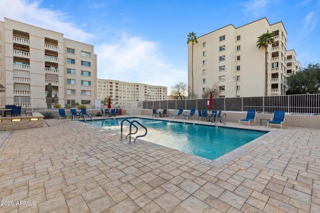 Real Estate Picture 16