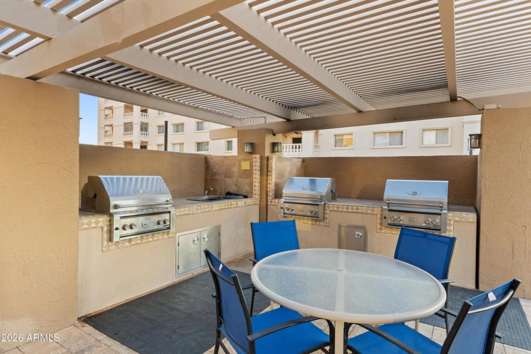 Real Estate Picture 17