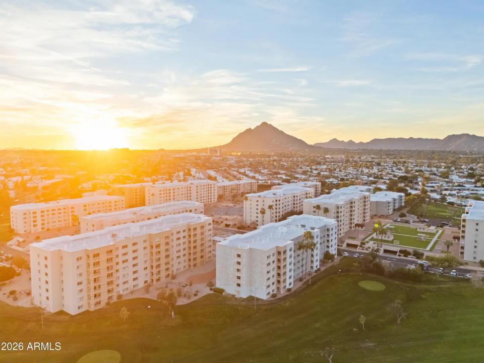 Real Estate Picture 19