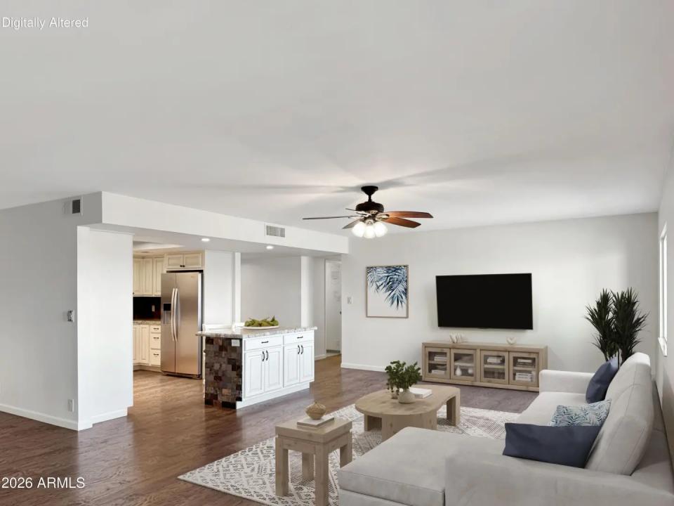 Real Estate Picture 3