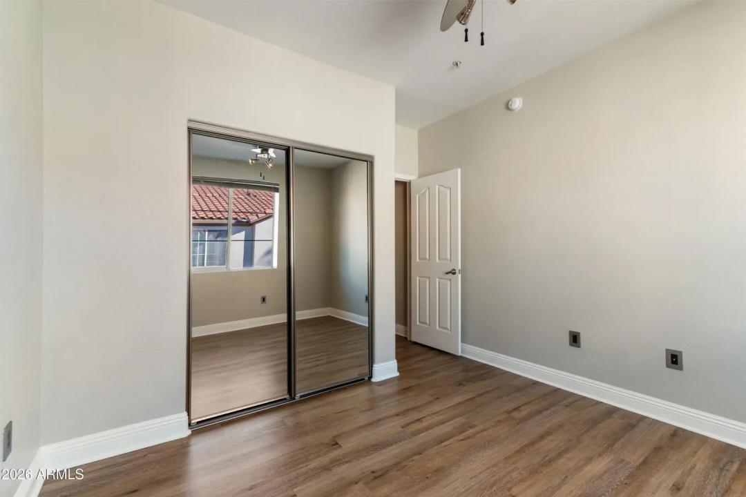 Real Estate Picture 14