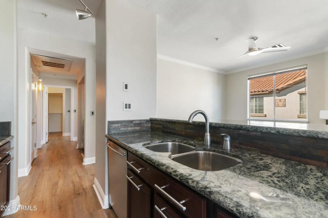 Real Estate Picture 5