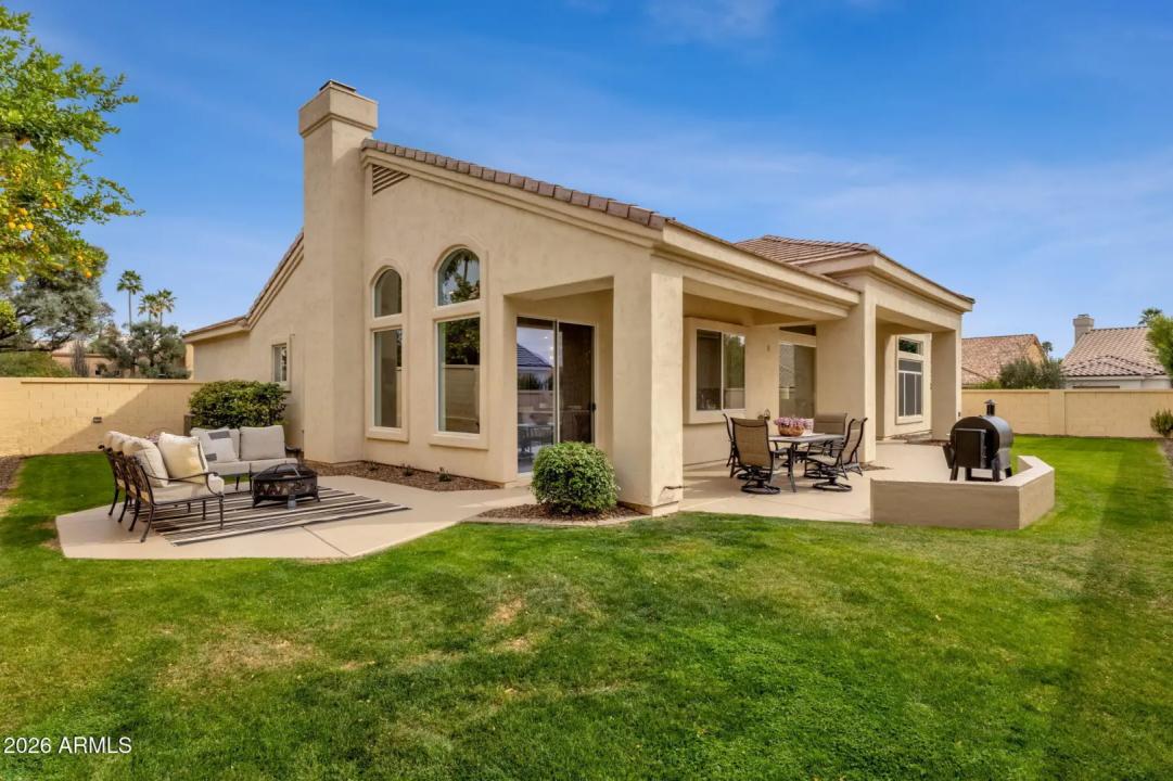 Real Estate Picture 5