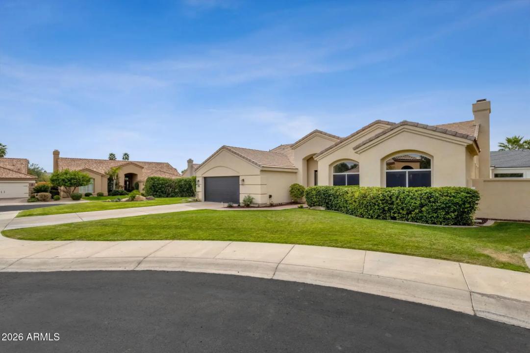 Real Estate Picture 14