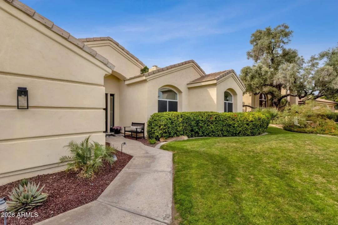 Real Estate Picture 15