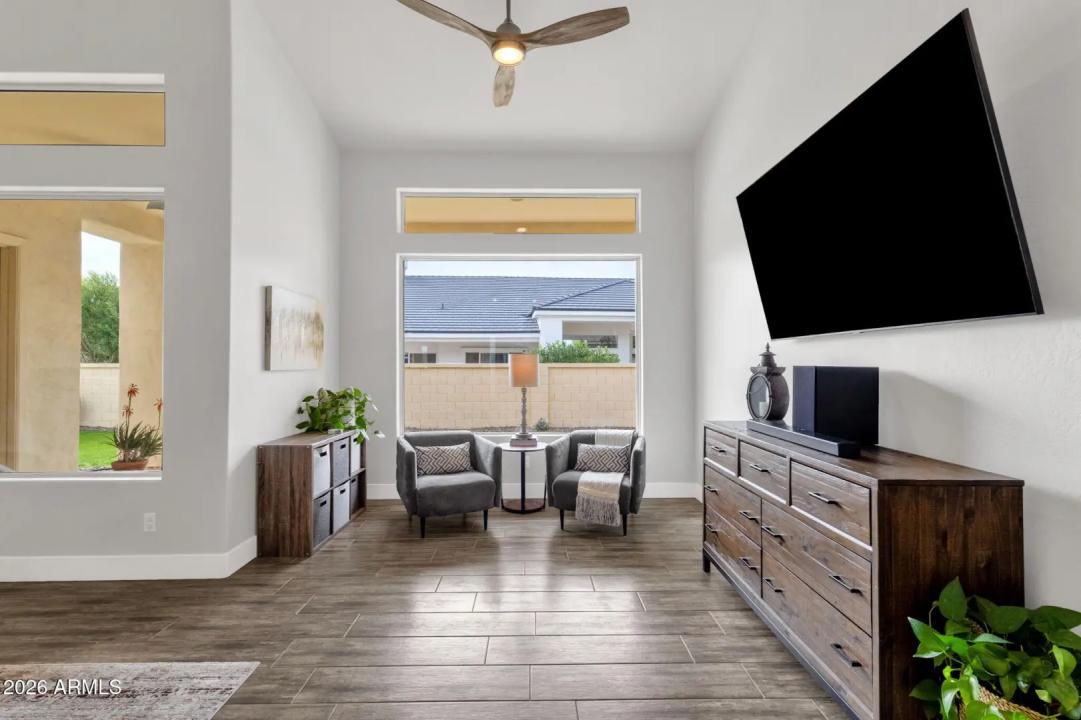 Real Estate Picture 20