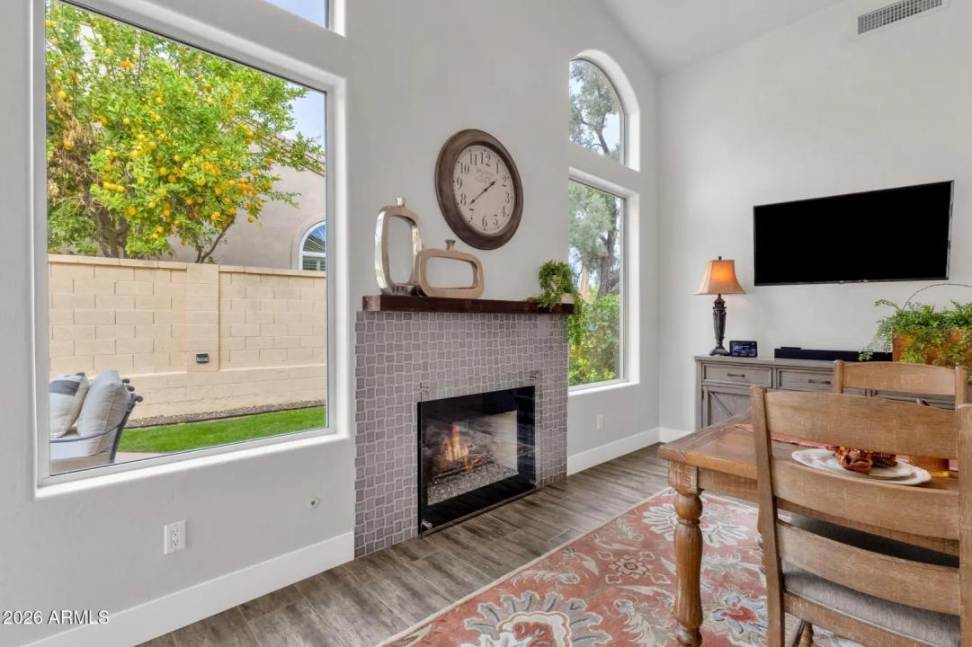 Real Estate Picture 25