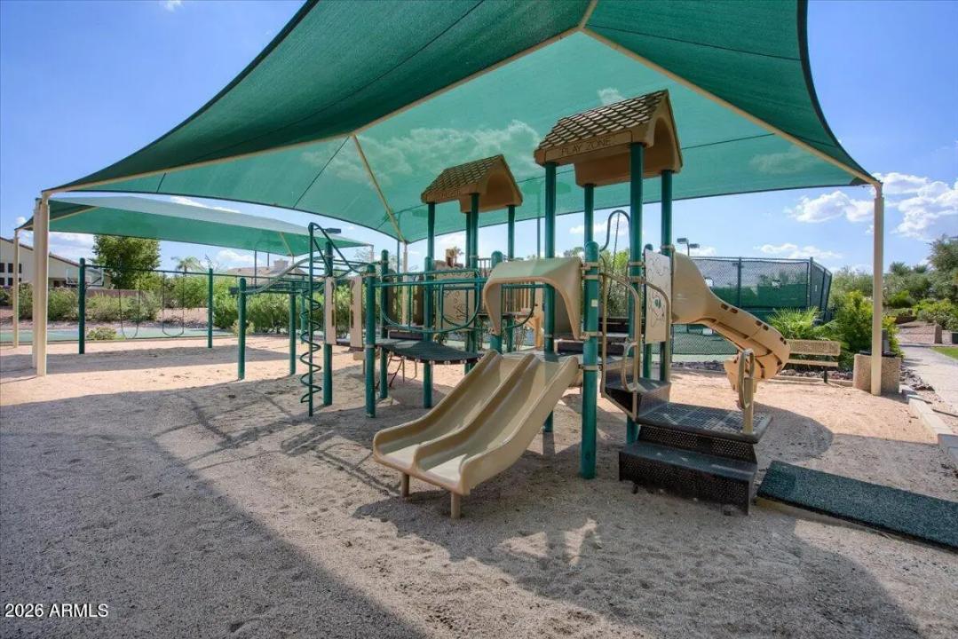 Real Estate Picture 60