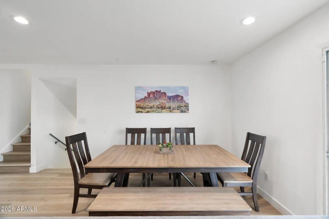 Real Estate Picture 7