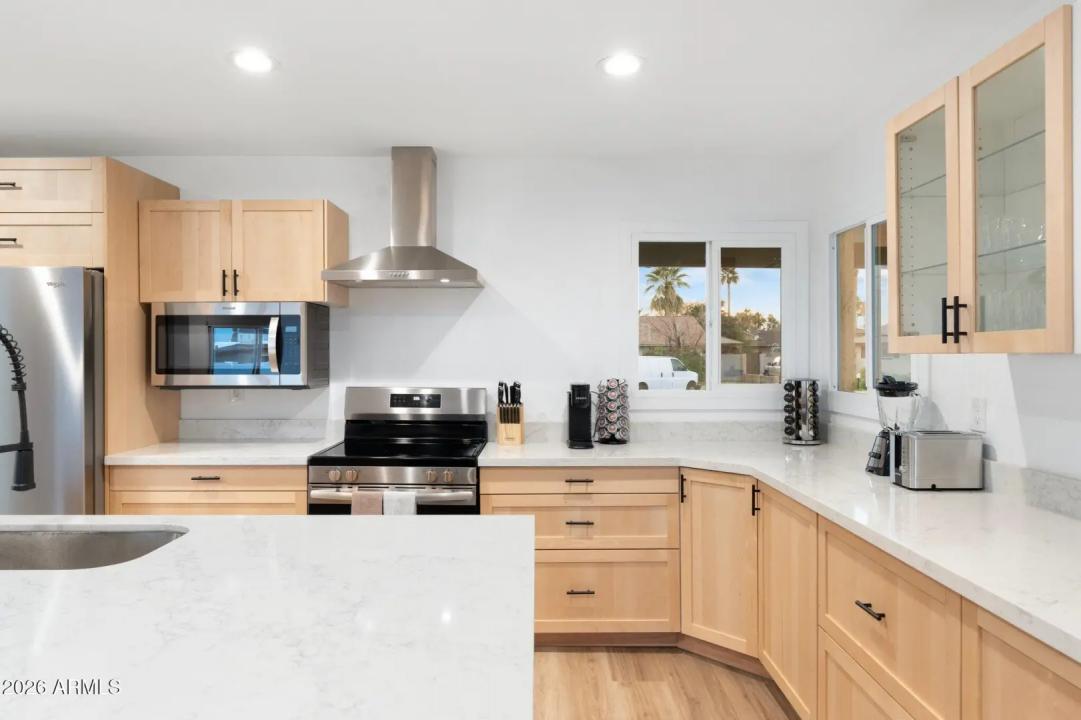 Real Estate Picture 19