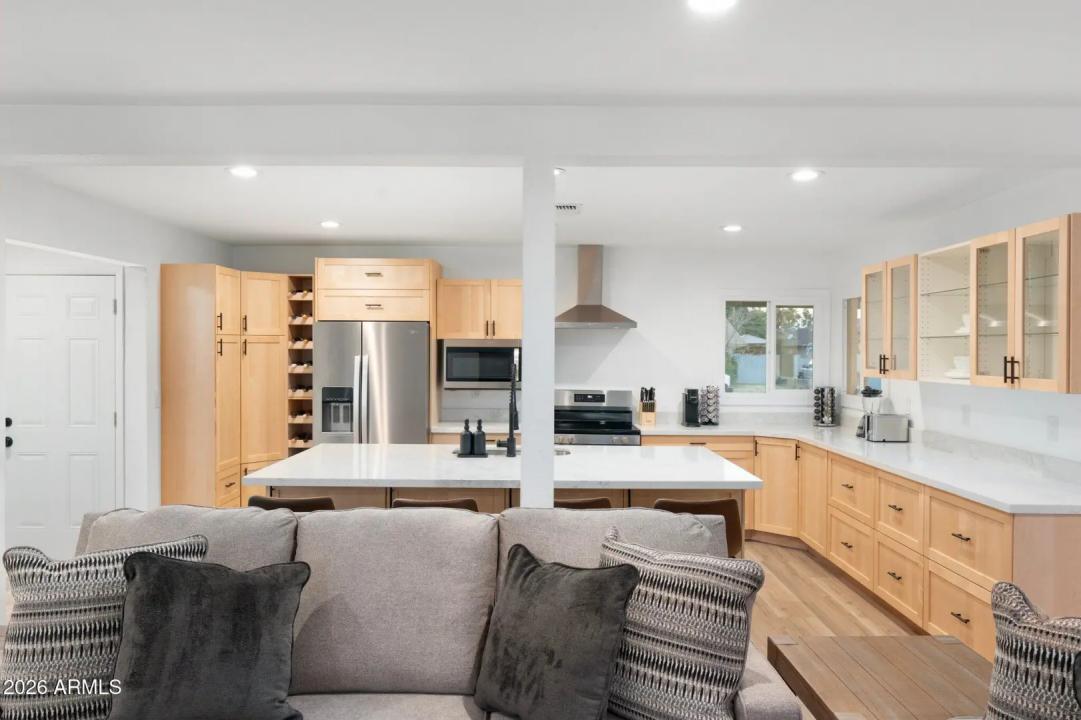 Real Estate Picture 21