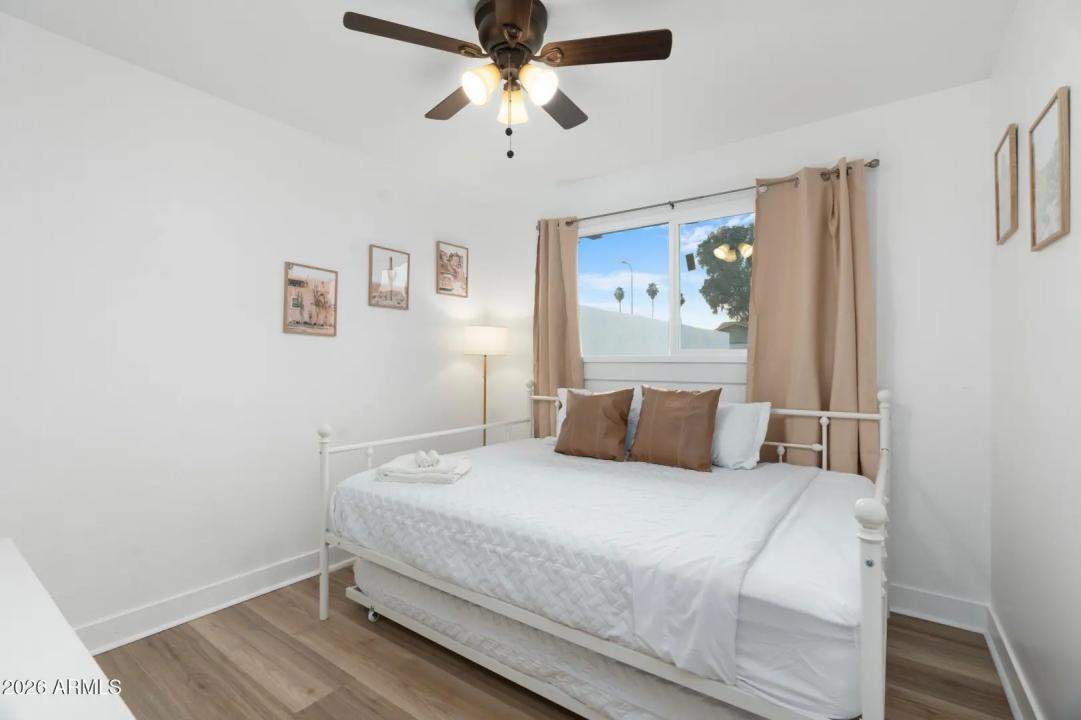 Real Estate Picture 26