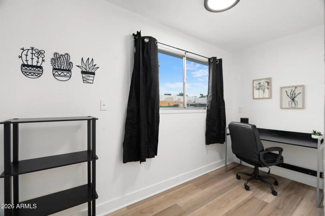 Real Estate Picture 40