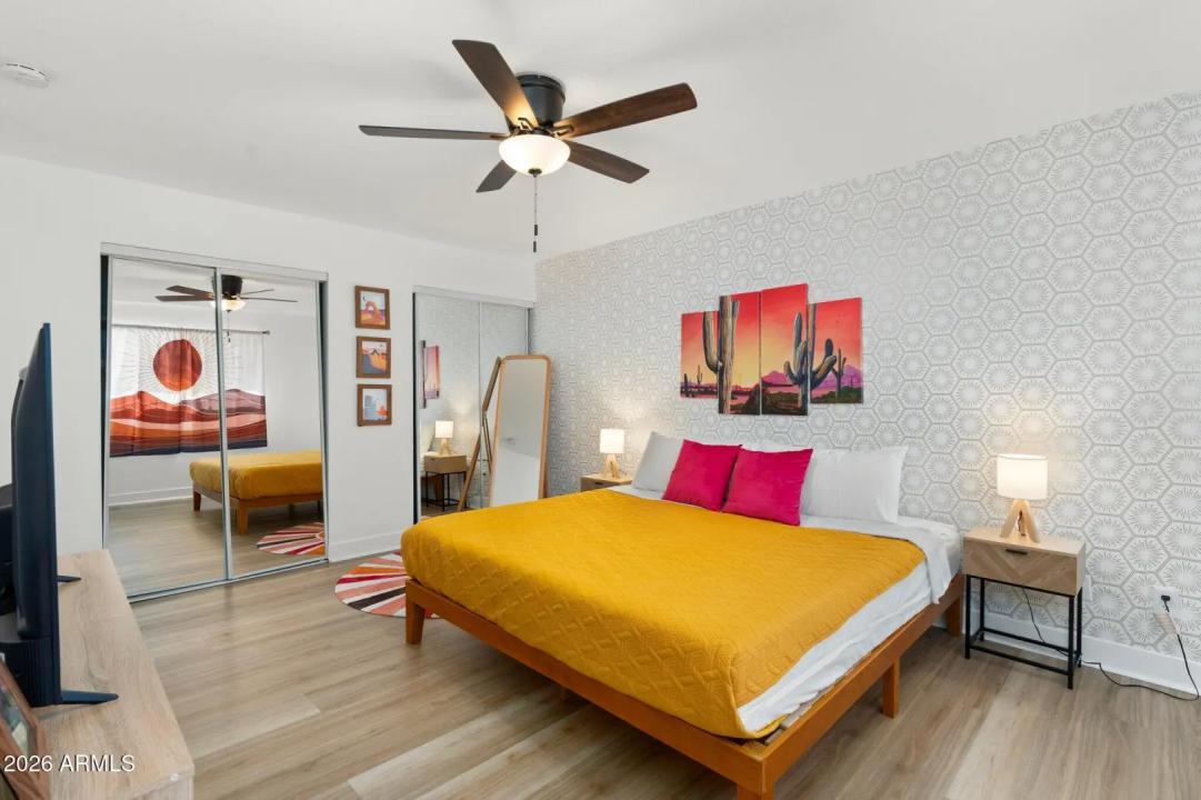 Real Estate Picture 30