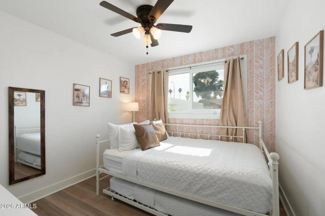 Real Estate Picture 35