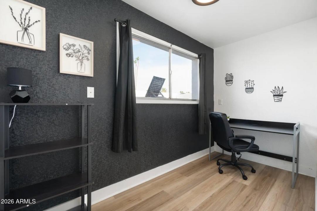 Real Estate Picture 42