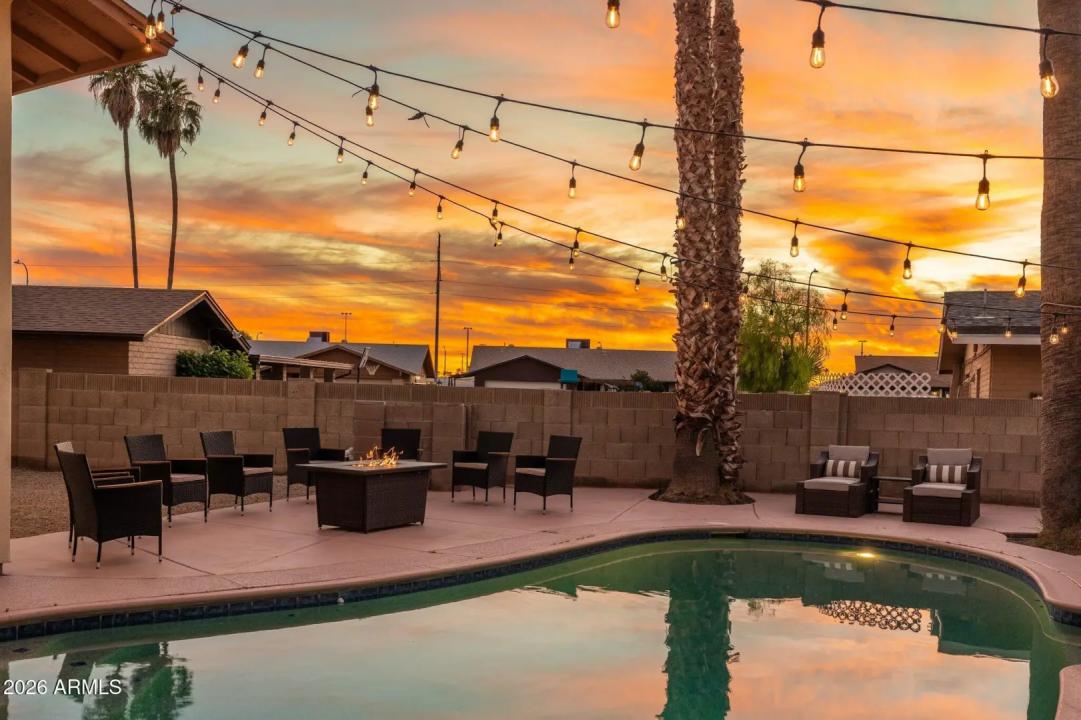 Real Estate Picture 5