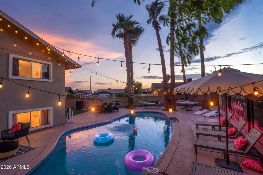 Real Estate Picture 8