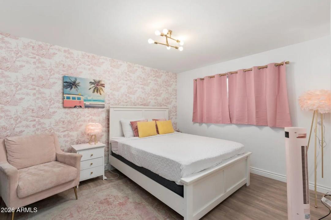 Real Estate Picture 44