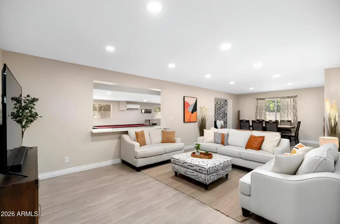 Real Estate Picture 24