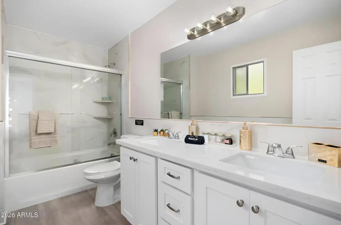 Real Estate Picture 33