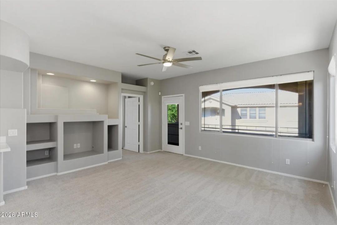 Real Estate Picture 6