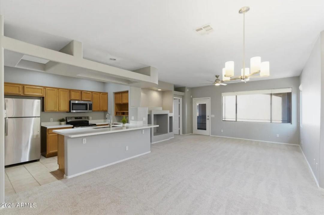 Real Estate Picture 3