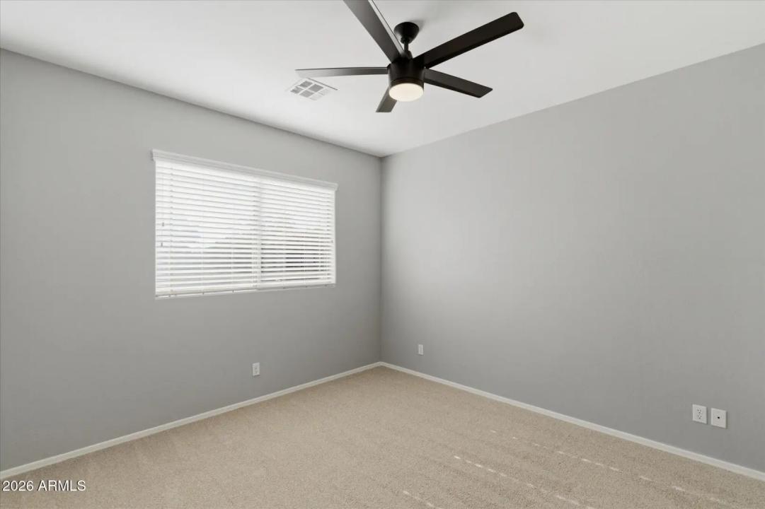 Real Estate Picture 18
