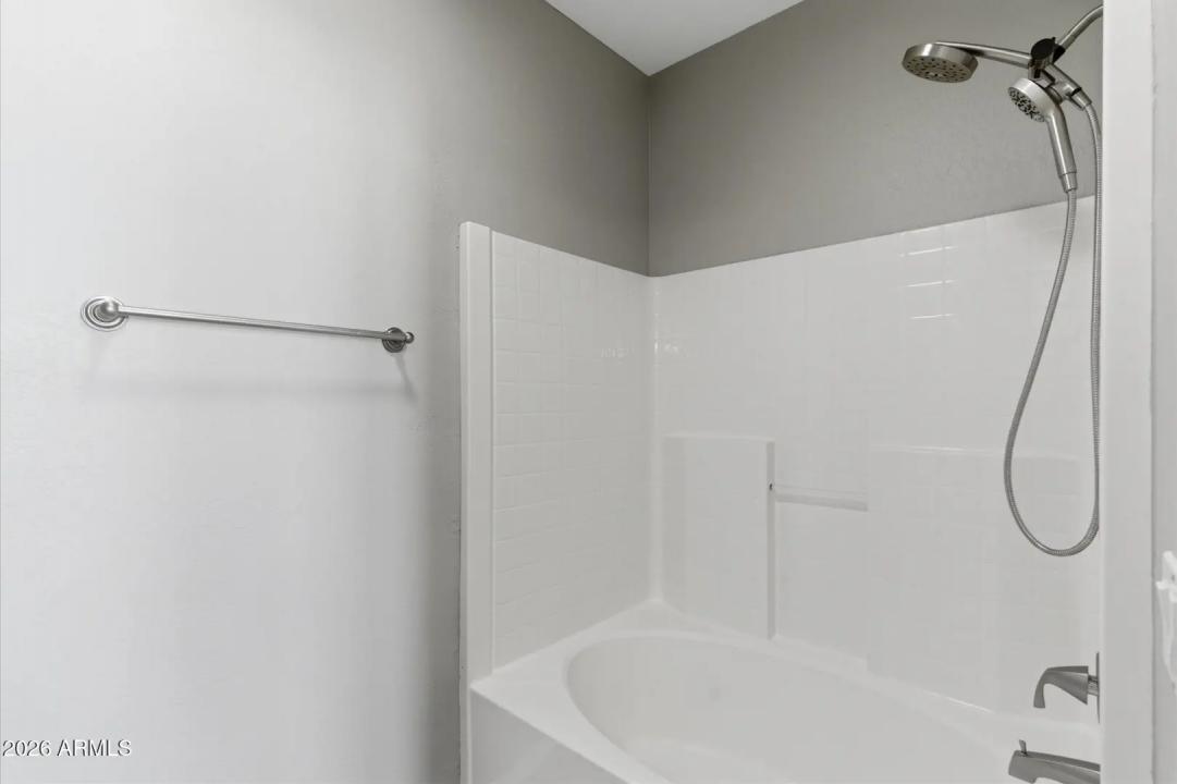 Real Estate Picture 15