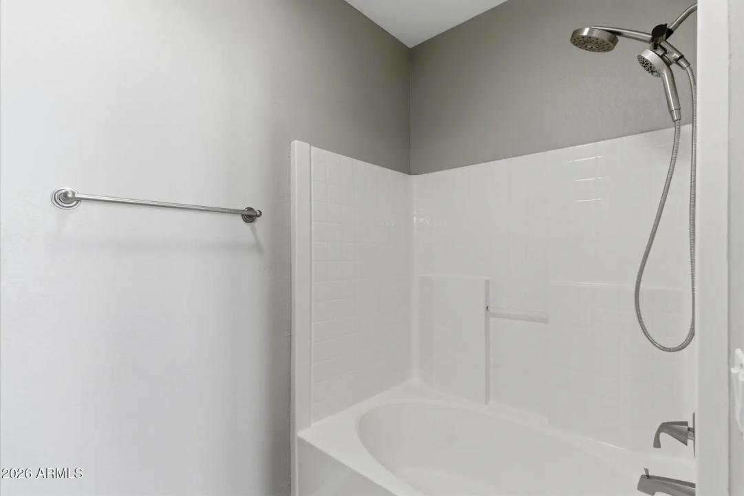 Real Estate Picture 15