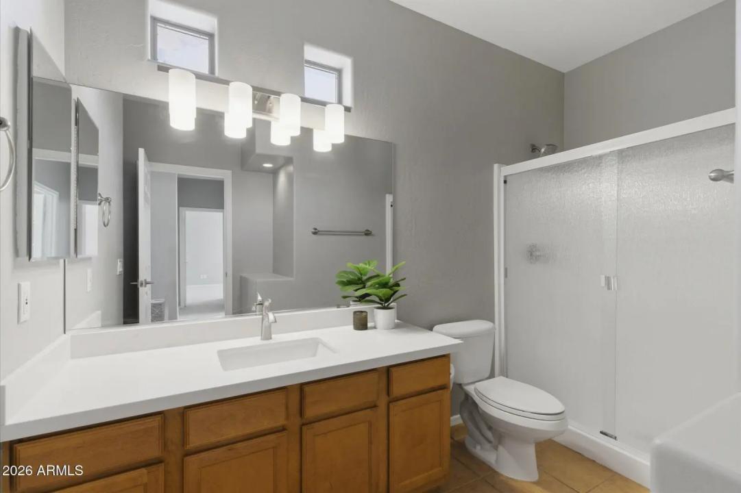 Real Estate Picture 19