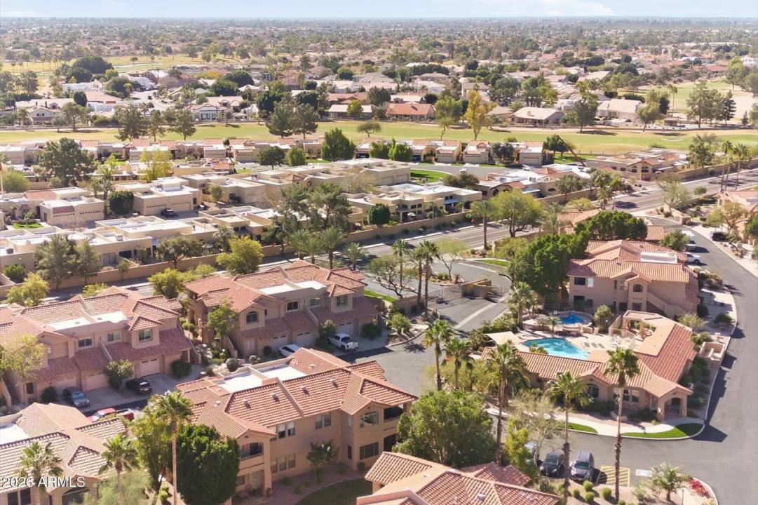 Real Estate Picture 22