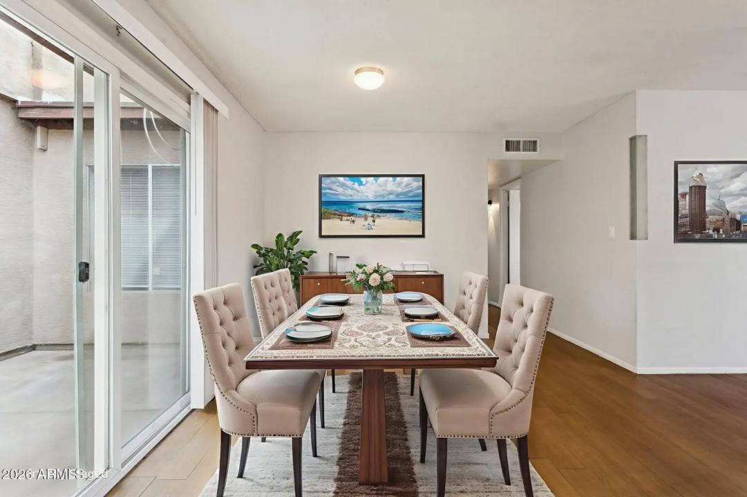 Real Estate Picture 3