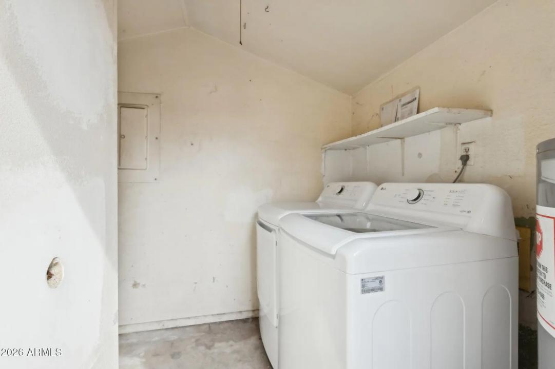 Real Estate Picture 29