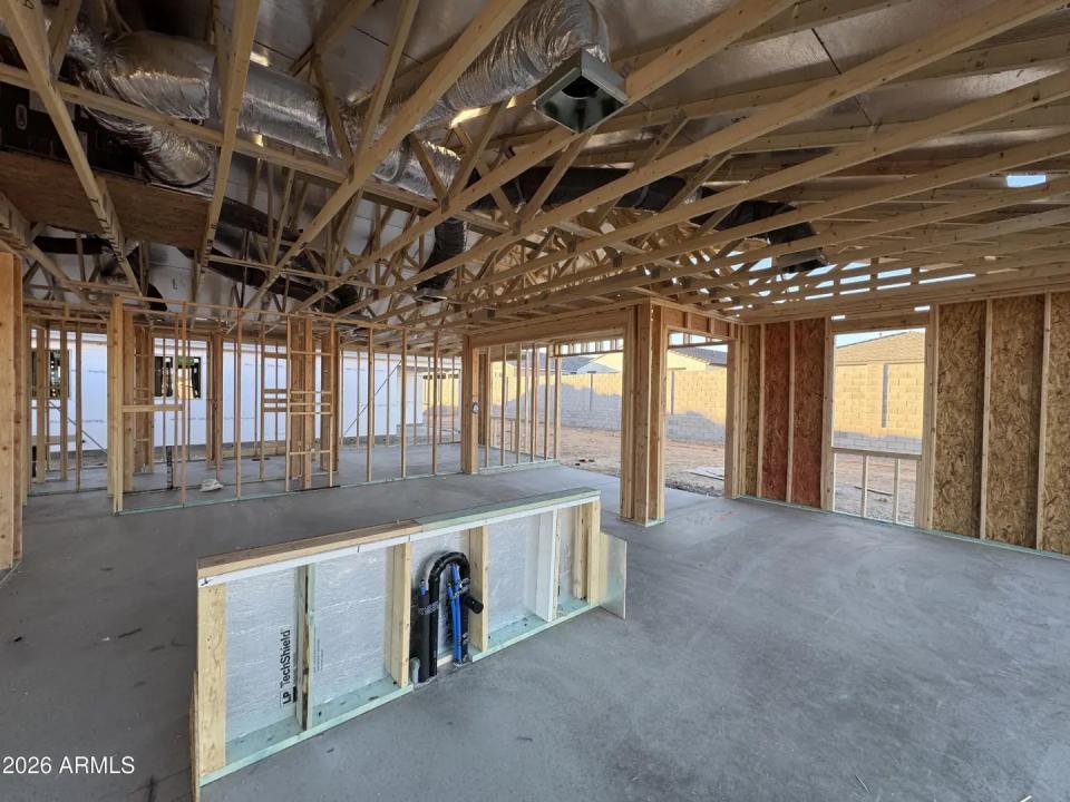 Real Estate Picture 4