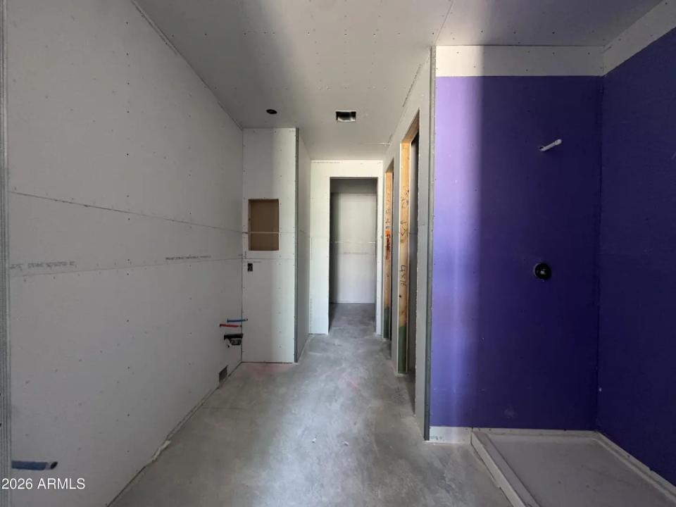 Real Estate Picture 17