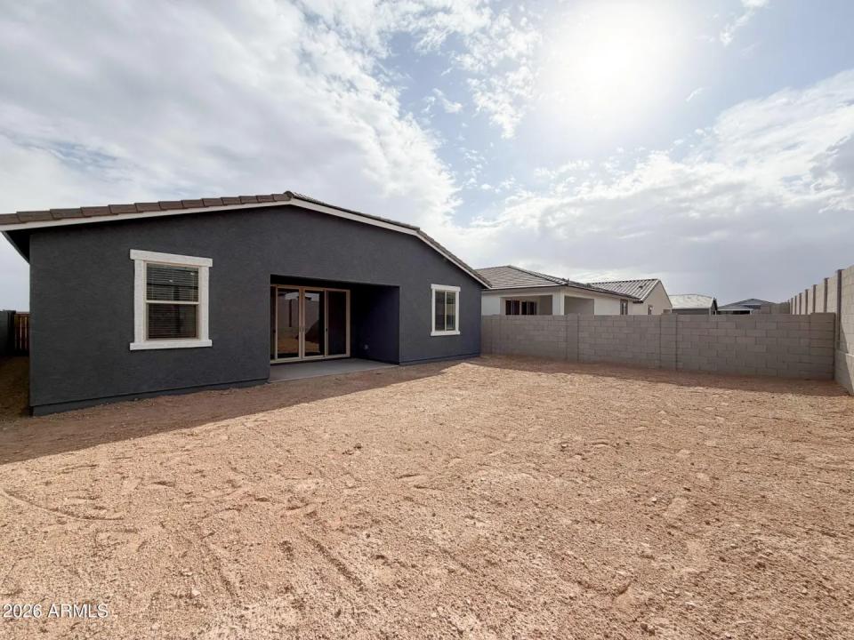 Real Estate Picture 15