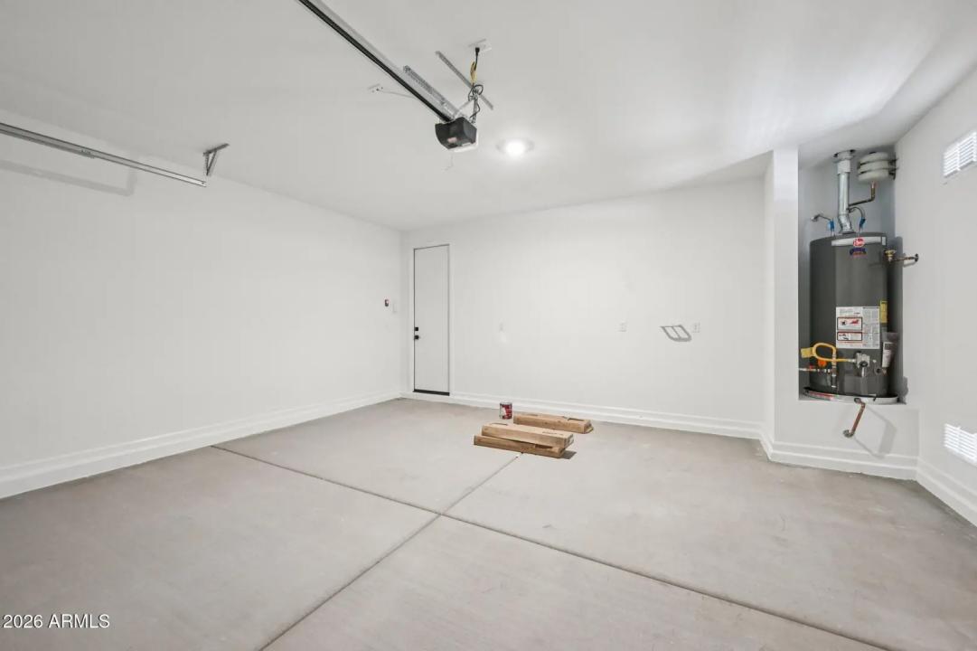 Real Estate Picture 24